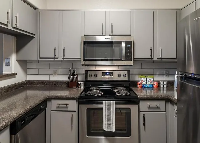 Apartment Landing Modern With Amazing Amenities Mesa